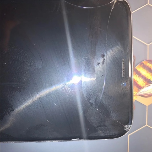 iphone X - Picture 1 of 3